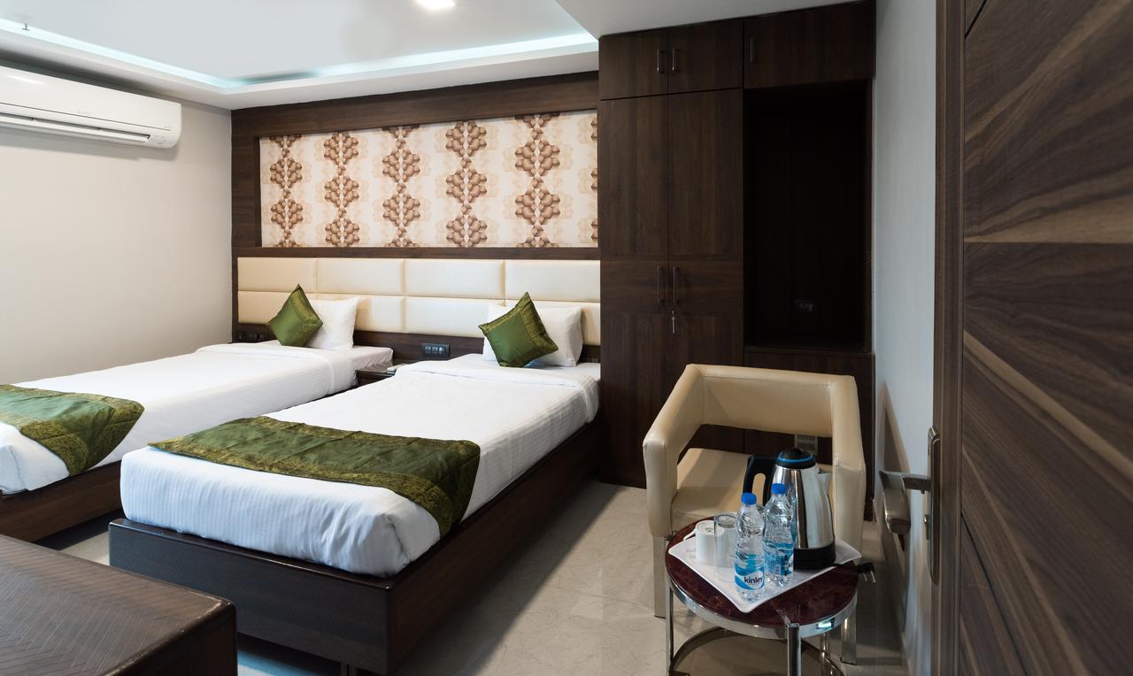 Treebo Trend Glorious Rim Rocks Palace Calcutta Buitenkant foto